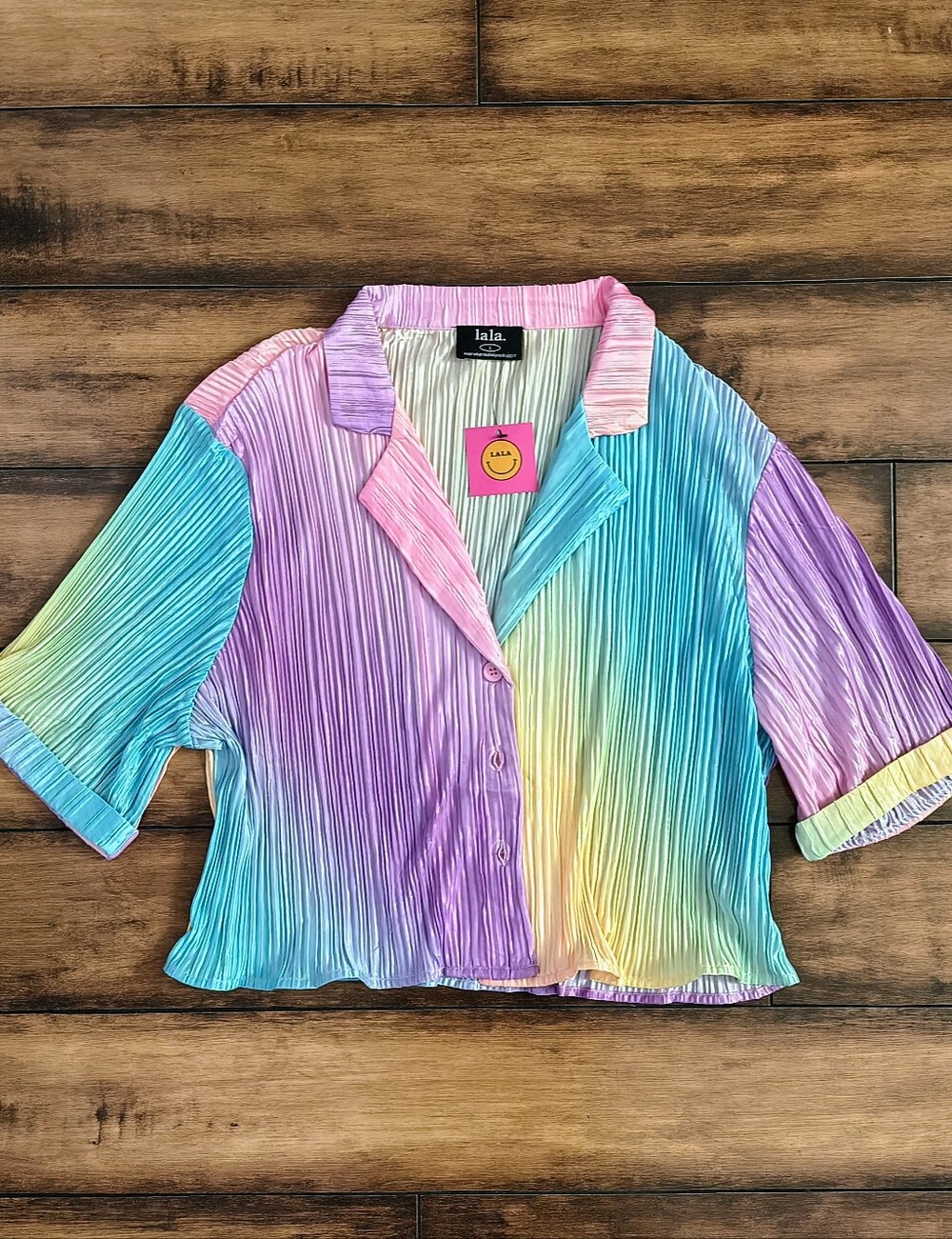 Lala Rainbow Pleated Short Sleeve Button Down Shirt Size L